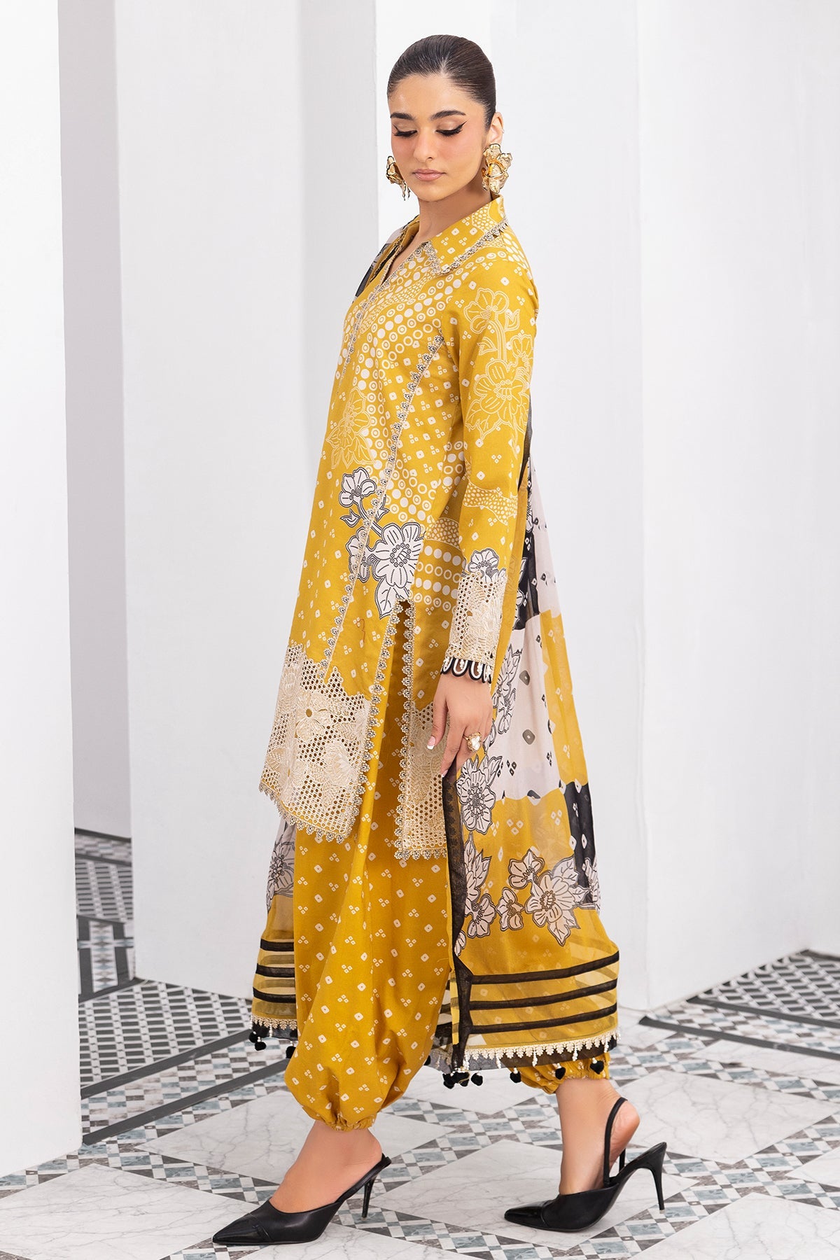 3-PC Unstitched Embroidered Lawn Collection CRB6-20