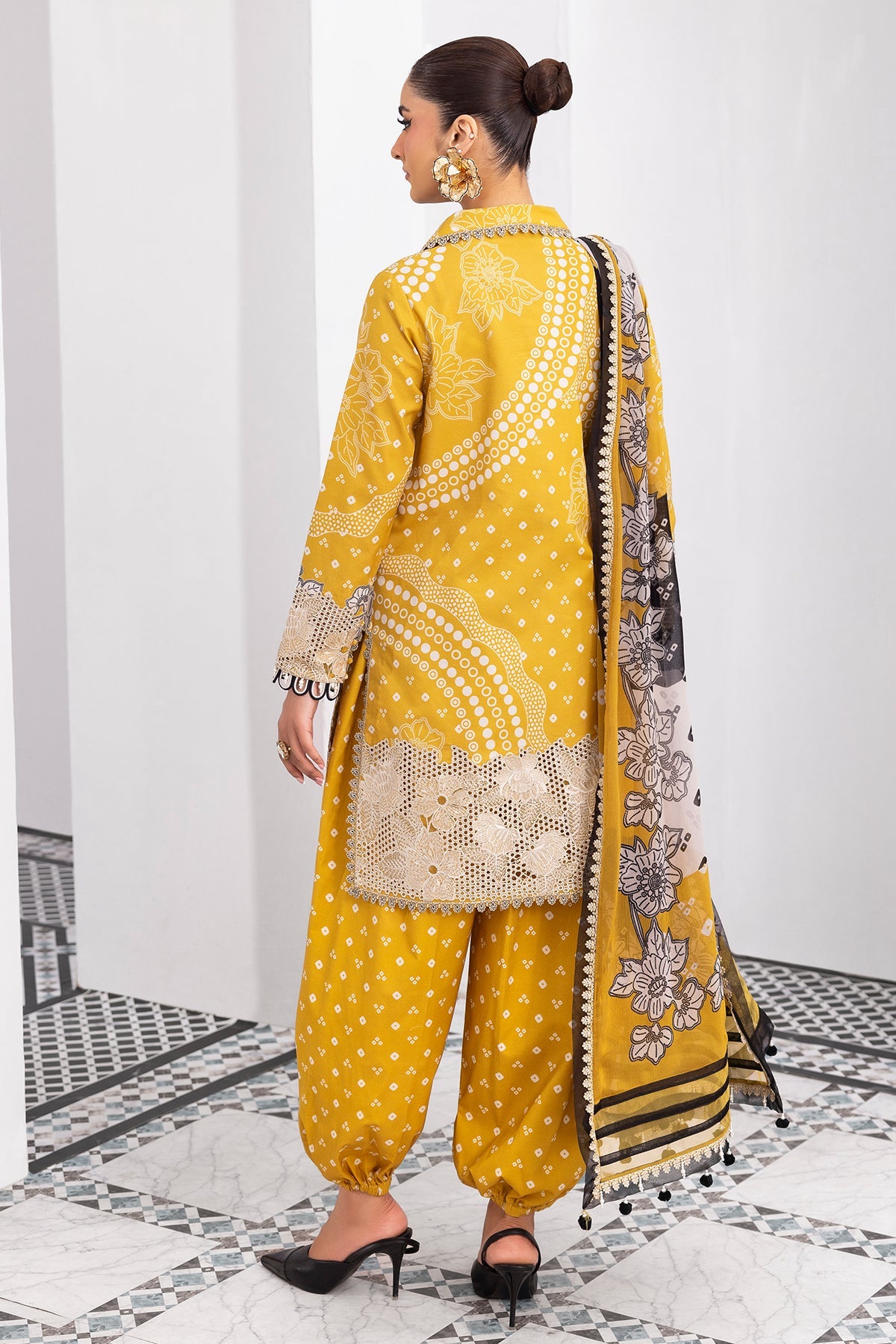 3-PC Unstitched Embroidered Lawn Collection CRB6-20