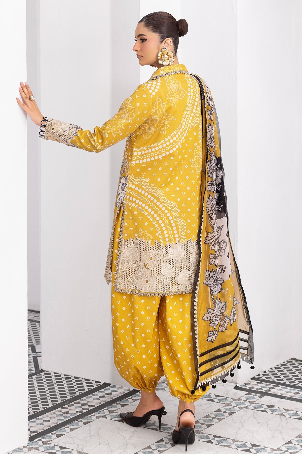 3-PC Unstitched Embroidered Lawn Collection CRB6-20