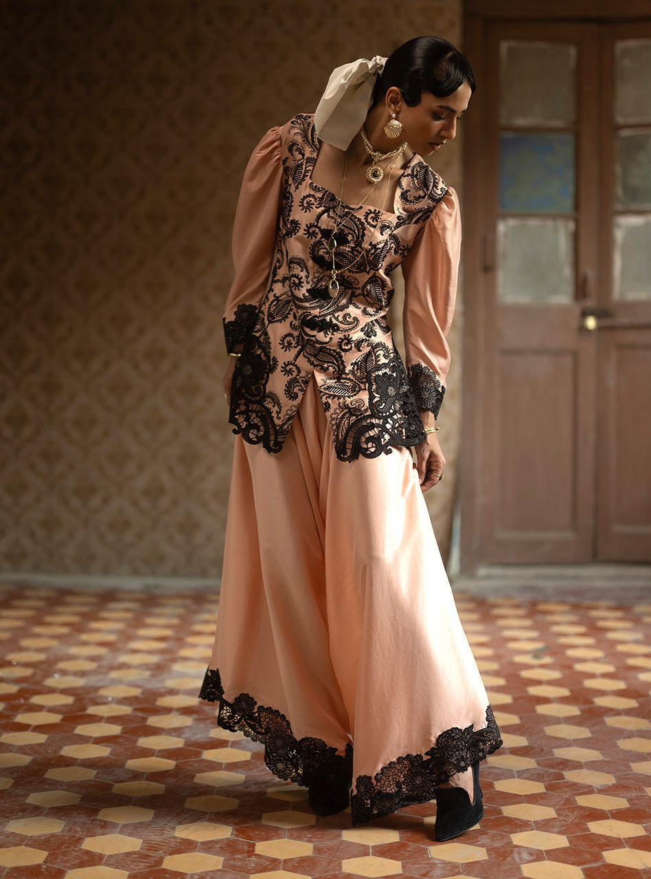 Coral Chantilly