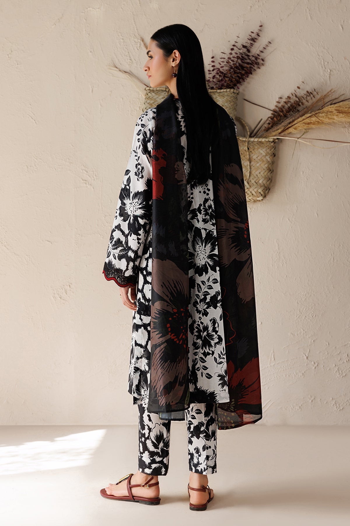 EMBROIDERED LAWN SF-4517