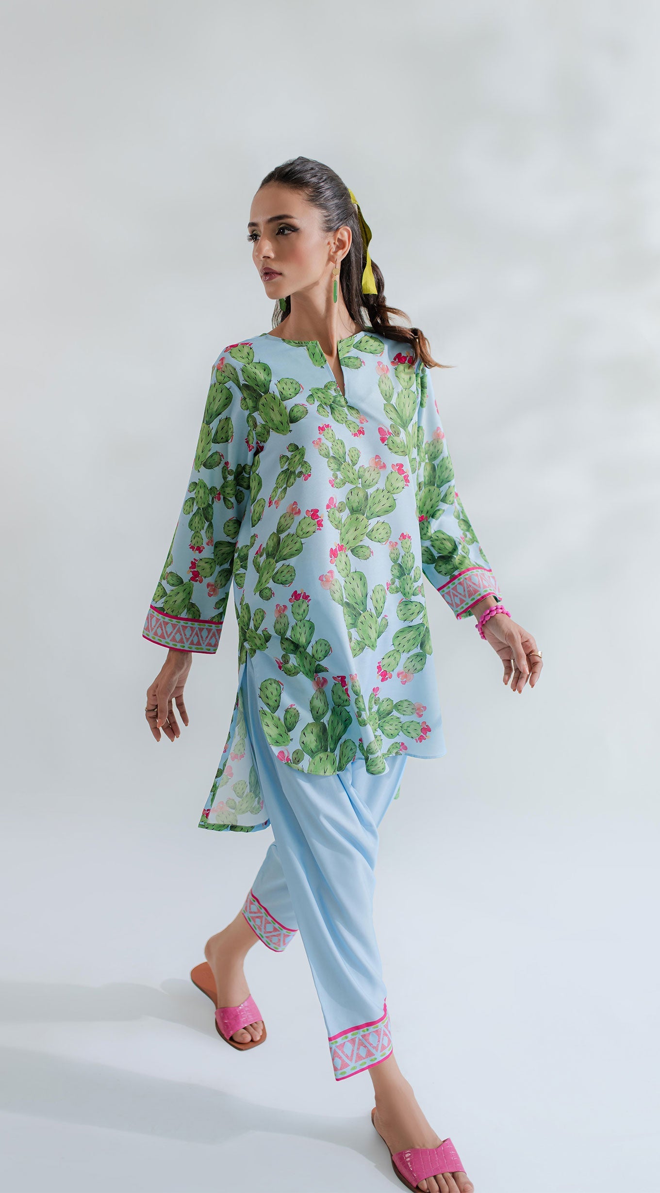 https://cdn.shopify.com/s/files/1/0654/4313/5706/files/35_bedf415f-6458-406e-82ec-df854a720d3f.jpg?v=1726042702