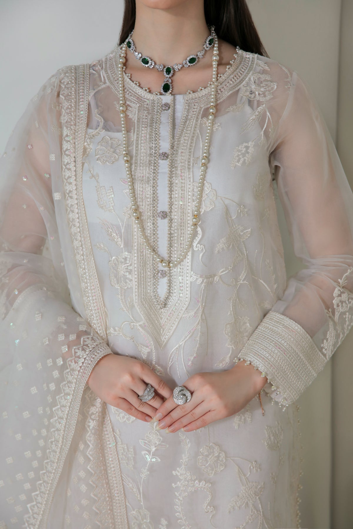 EMBROIDERED ORGANZA SF-186