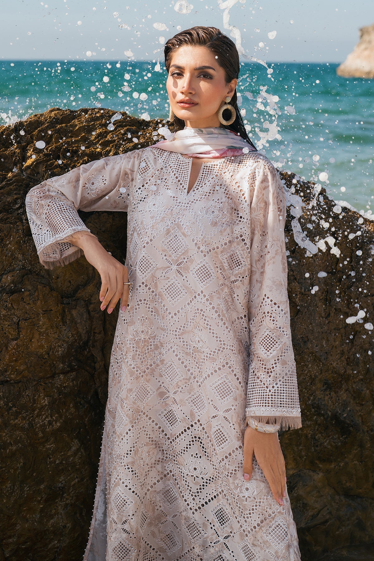 EMBROIDERED PRINTED LAWN UF-4116