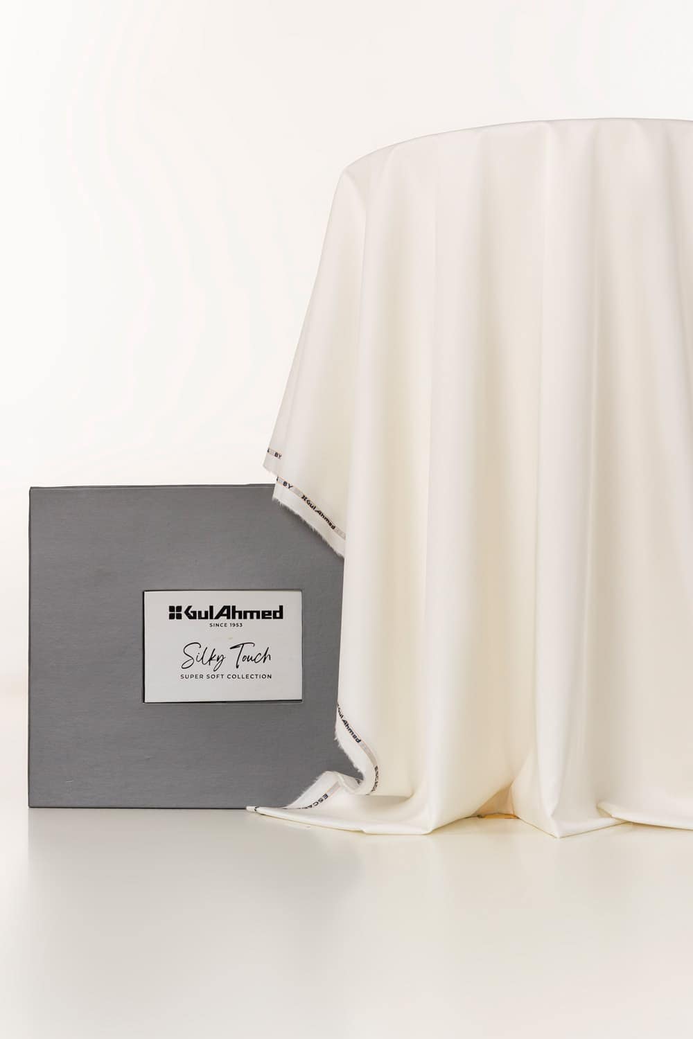 Escada Unstitched Fabric Cotton With Gift Box