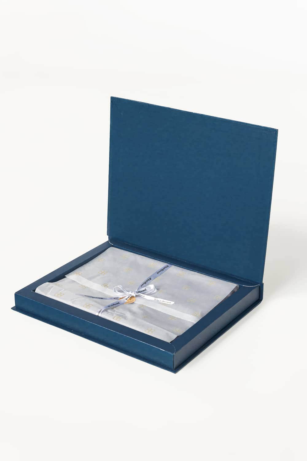 Ambassador Peach Unstitched Fabric Blended With Gift Box