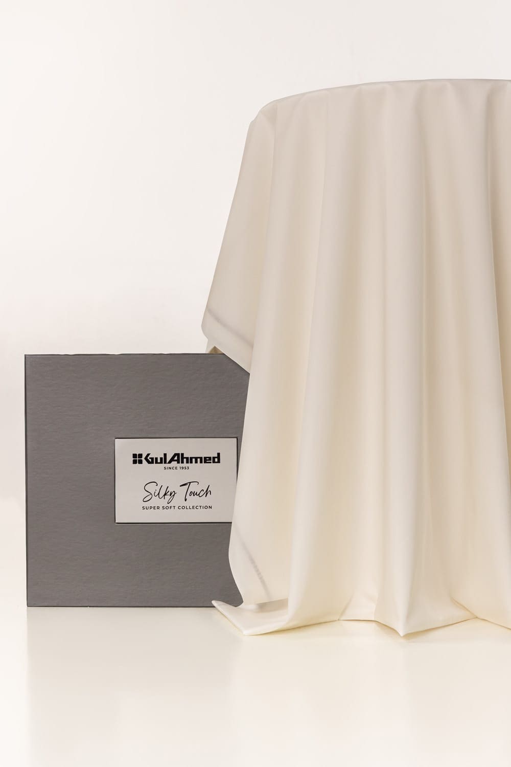 Creed Plus Unstitched Fabric Cotton With Gift Box