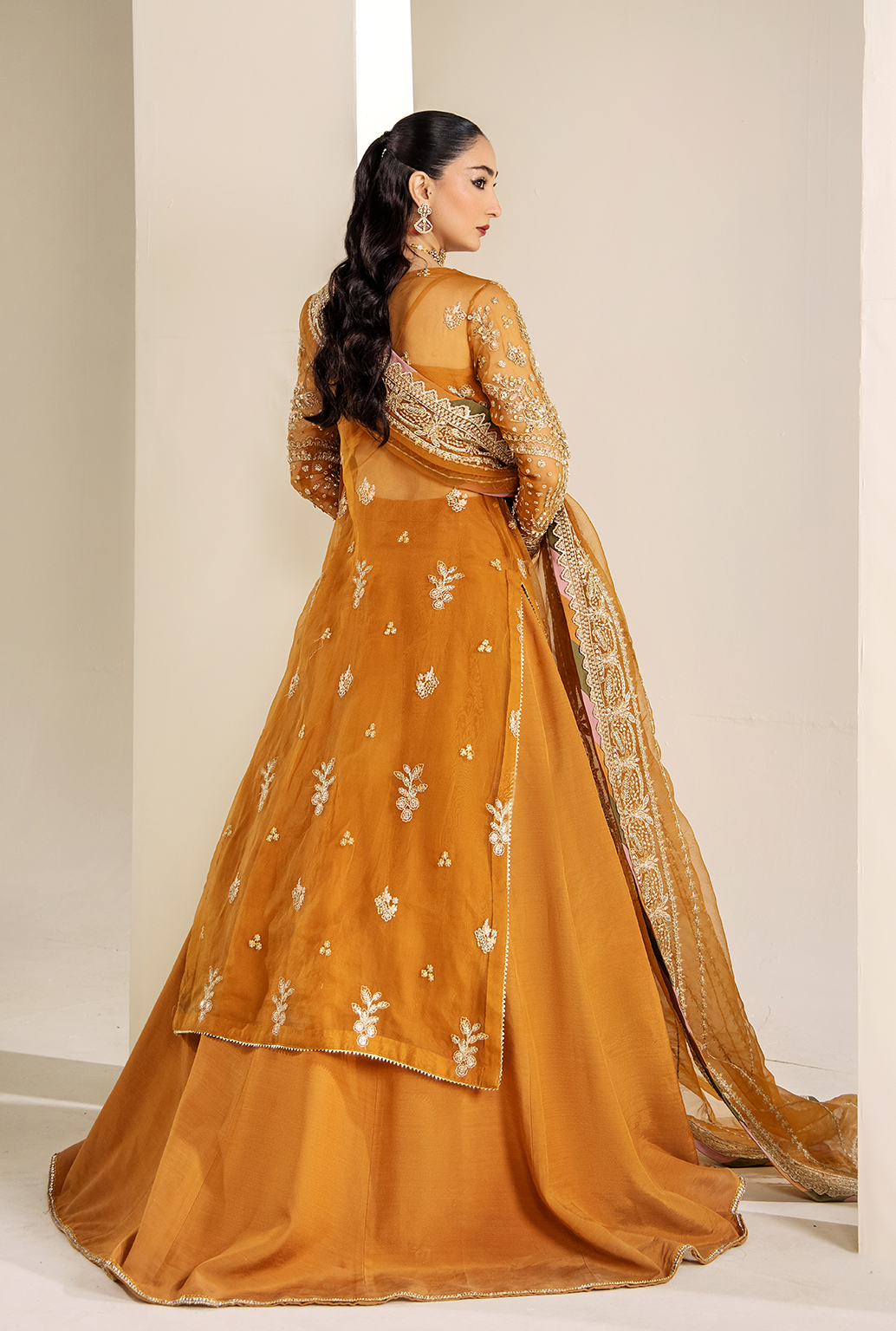Saad Shaikh – Vera Style