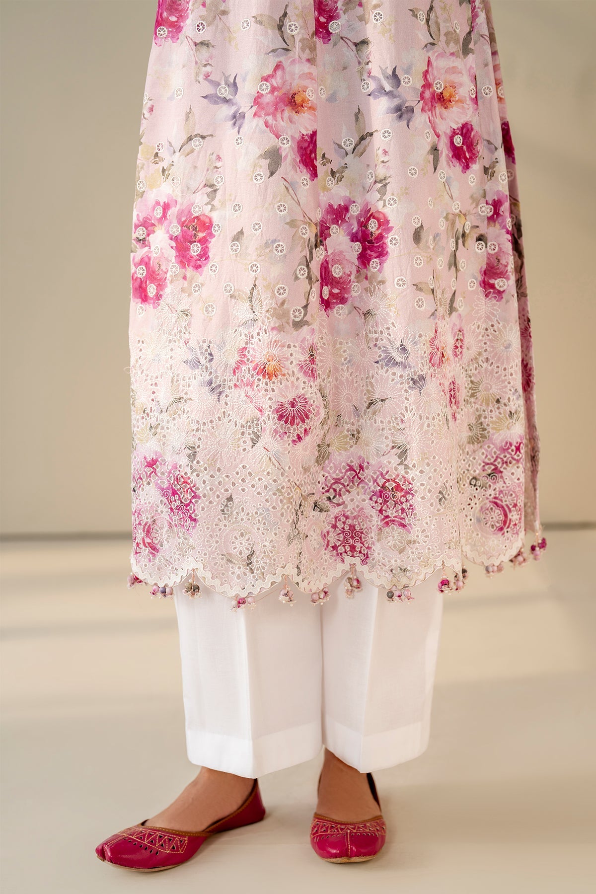 EMBROIDERED LAWN UF-4276