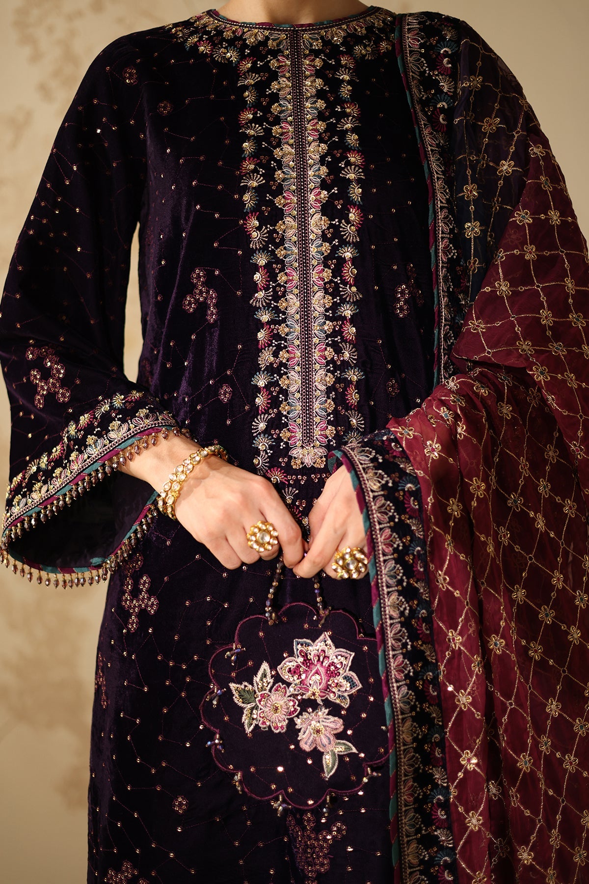 EMBROIDERED VELVET SF-4319