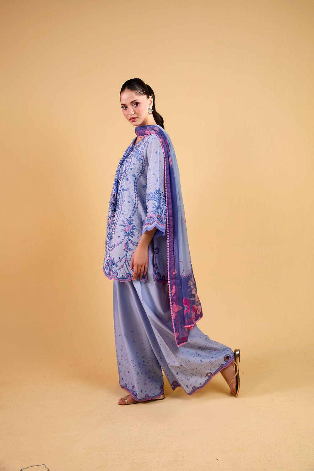 https://cdn.shopify.com/s/files/1/0380/1920/3117/files/3A-_3_0c3f15e3-d268-44dc-b501-ad04c7889f36.jpg?v=1777540851