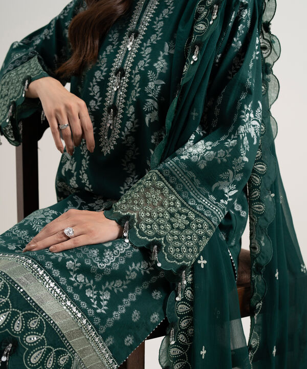 3 Piece - Embroidered Jacquard Suit