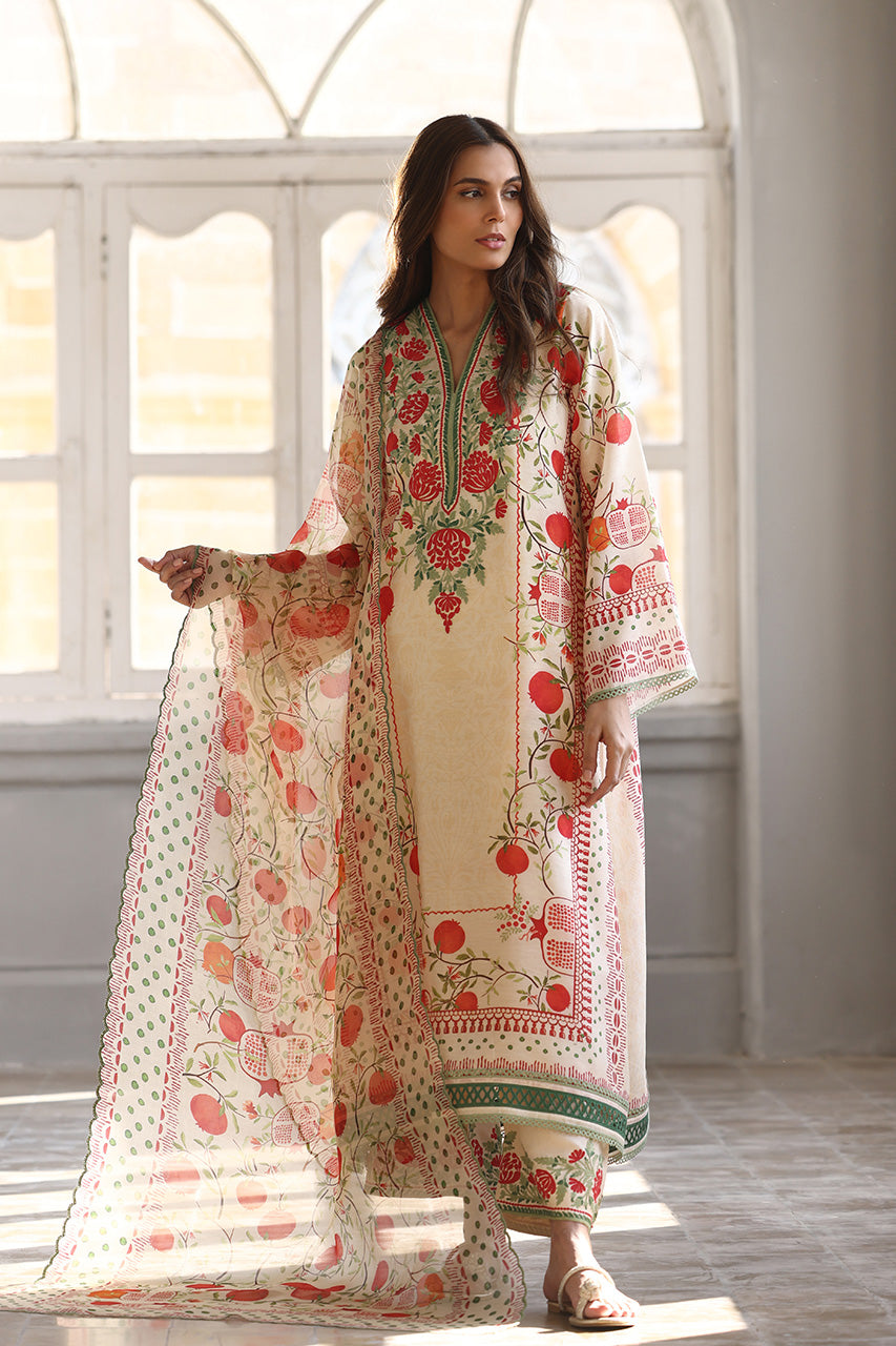 https://cdn.shopify.com/s/files/1/0588/3661/5221/files/3P6A9780t_43952ba4-746f-4e50-b47b-d9e4231ebad5.jpg?v=1765371451