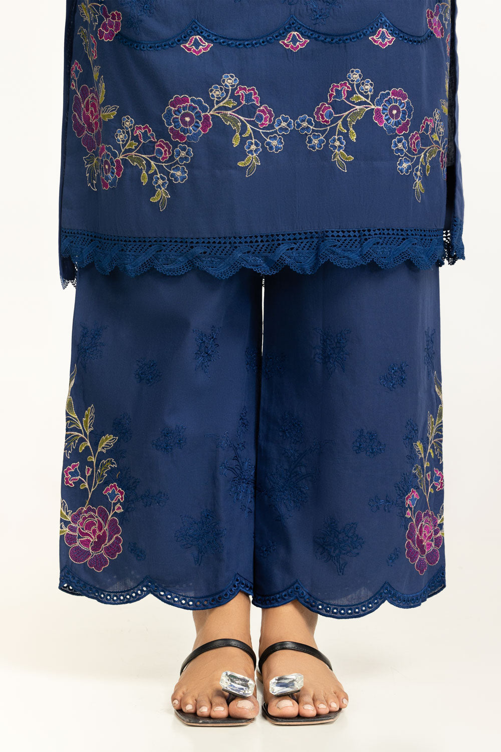 3Pc Cambric Embroidered Suit