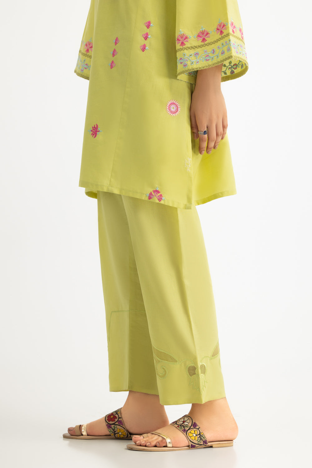 3Pc Cambric Embroidered Suit