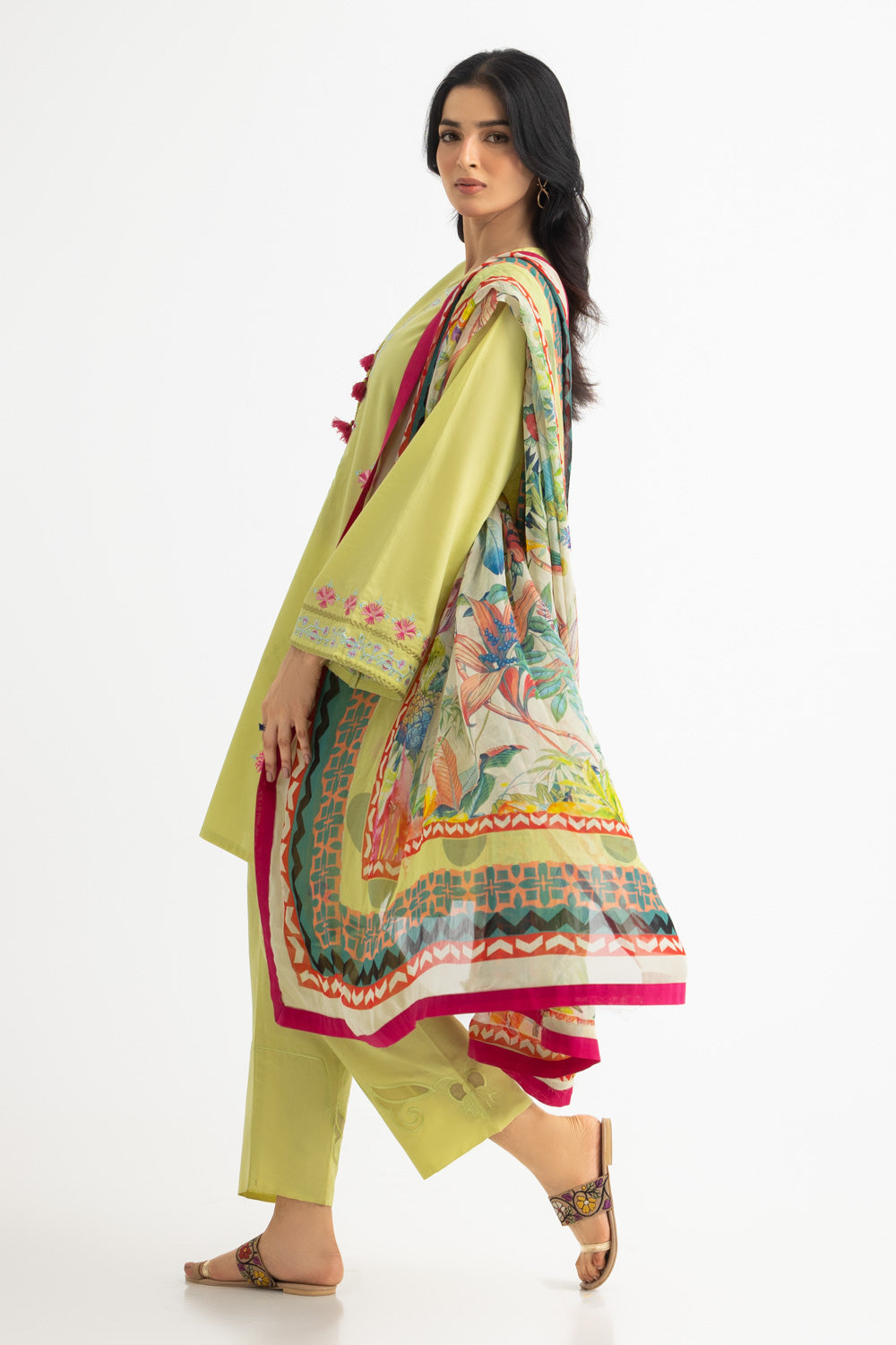 3Pc Cambric Embroidered Suit