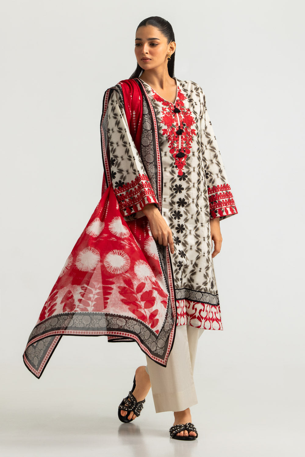 3PC Cambric Printed Suit With Embroidered