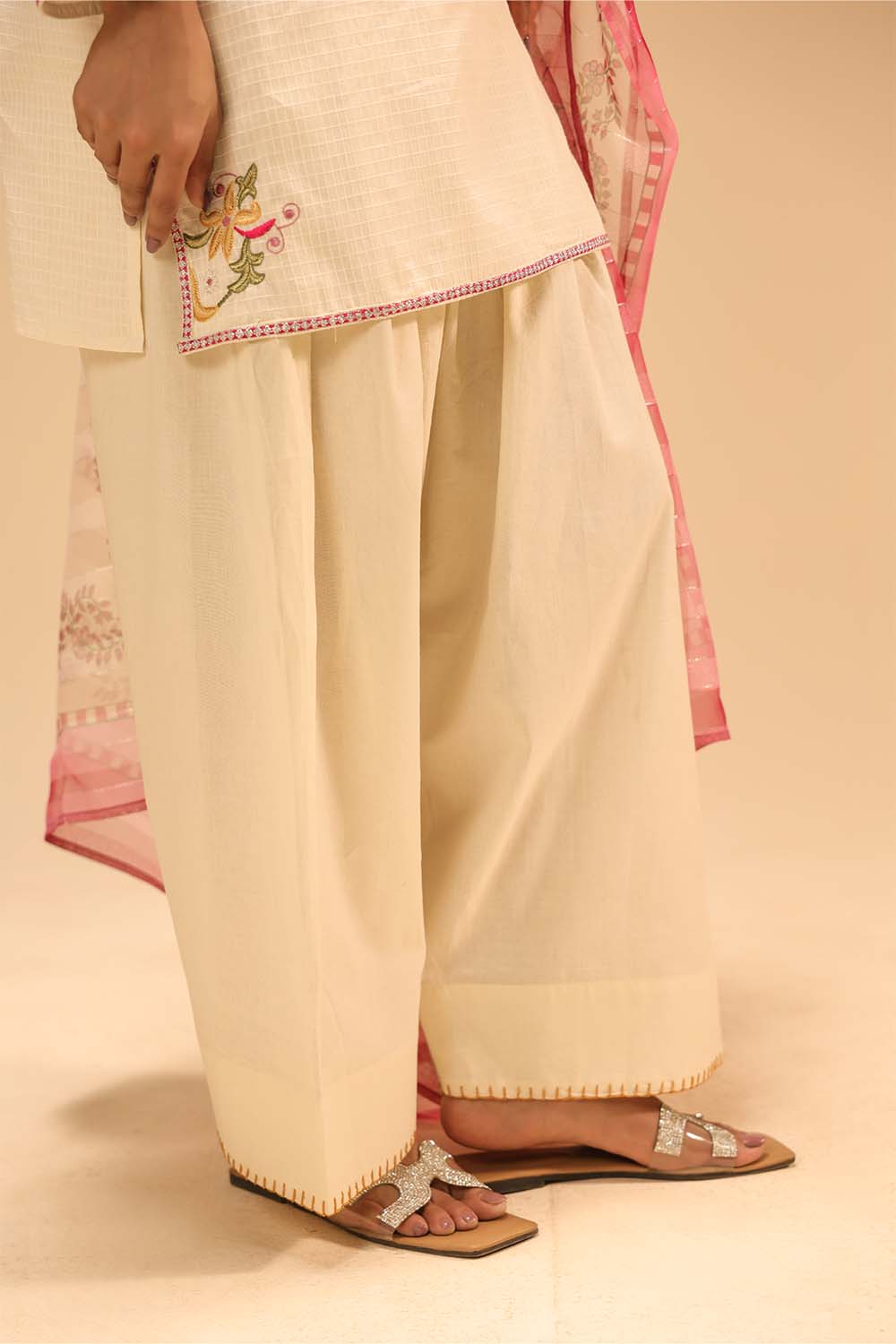 3Pc Dobby Embroidered Suit