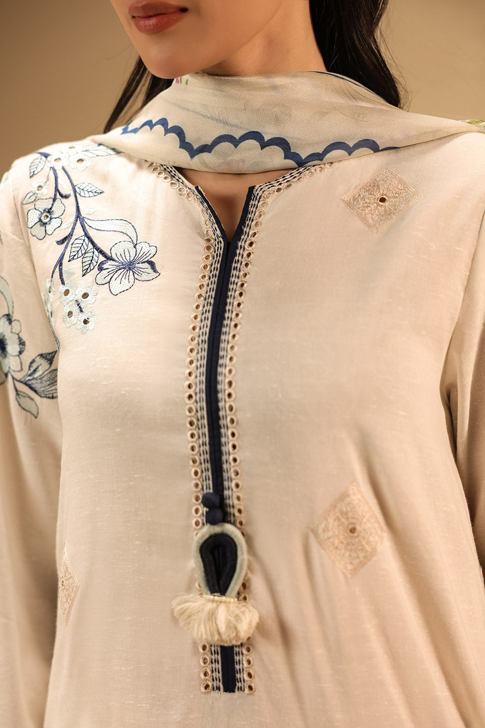 3Pc Karandi Embroidered Suit