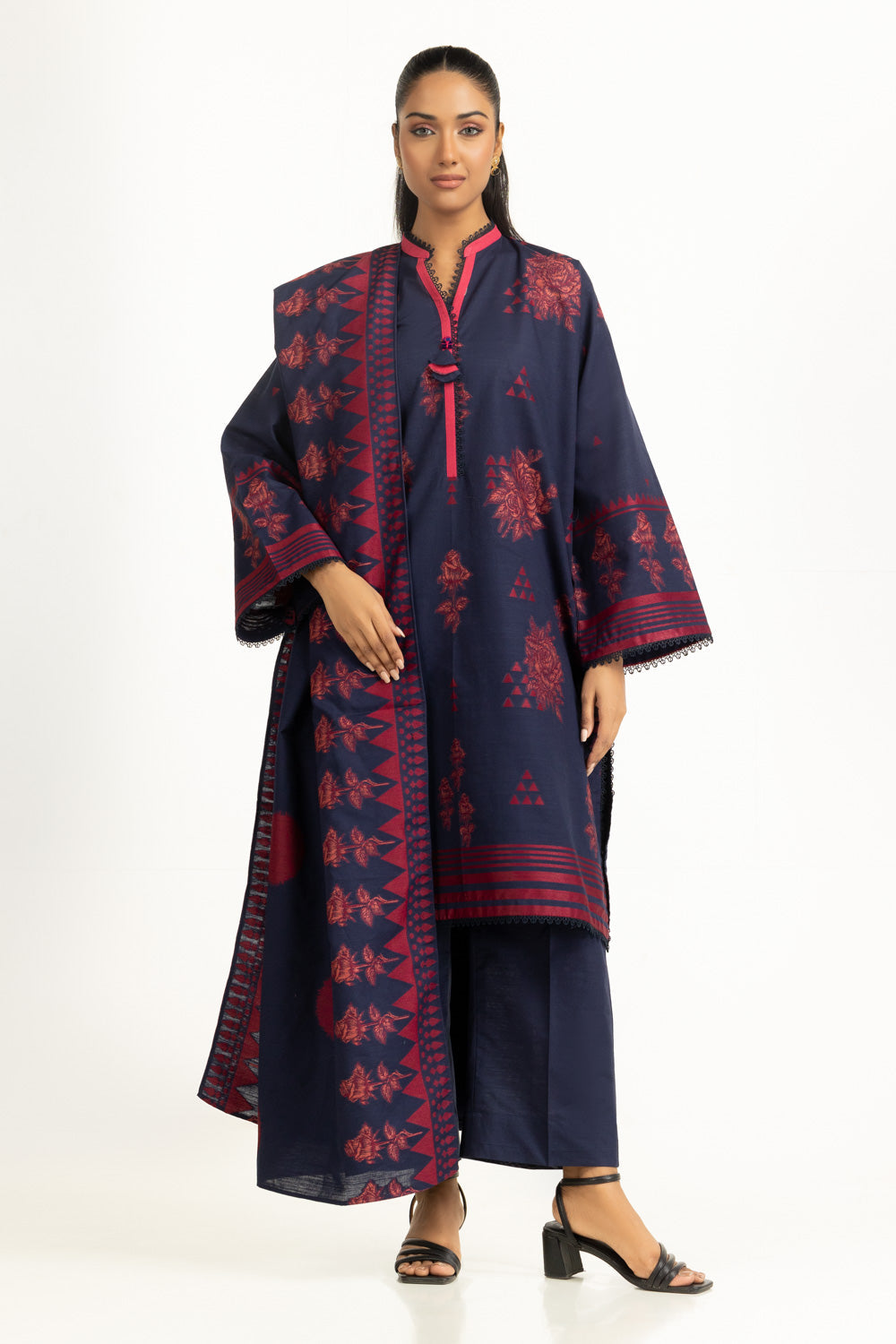3Pc Khaddar Jacquard Suit