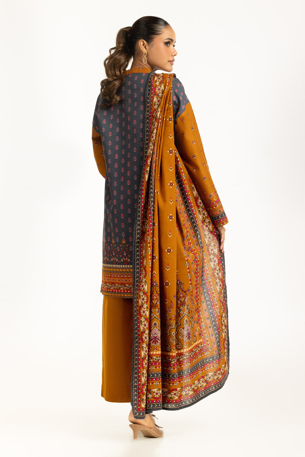 3PC Khaddar Printed Suit