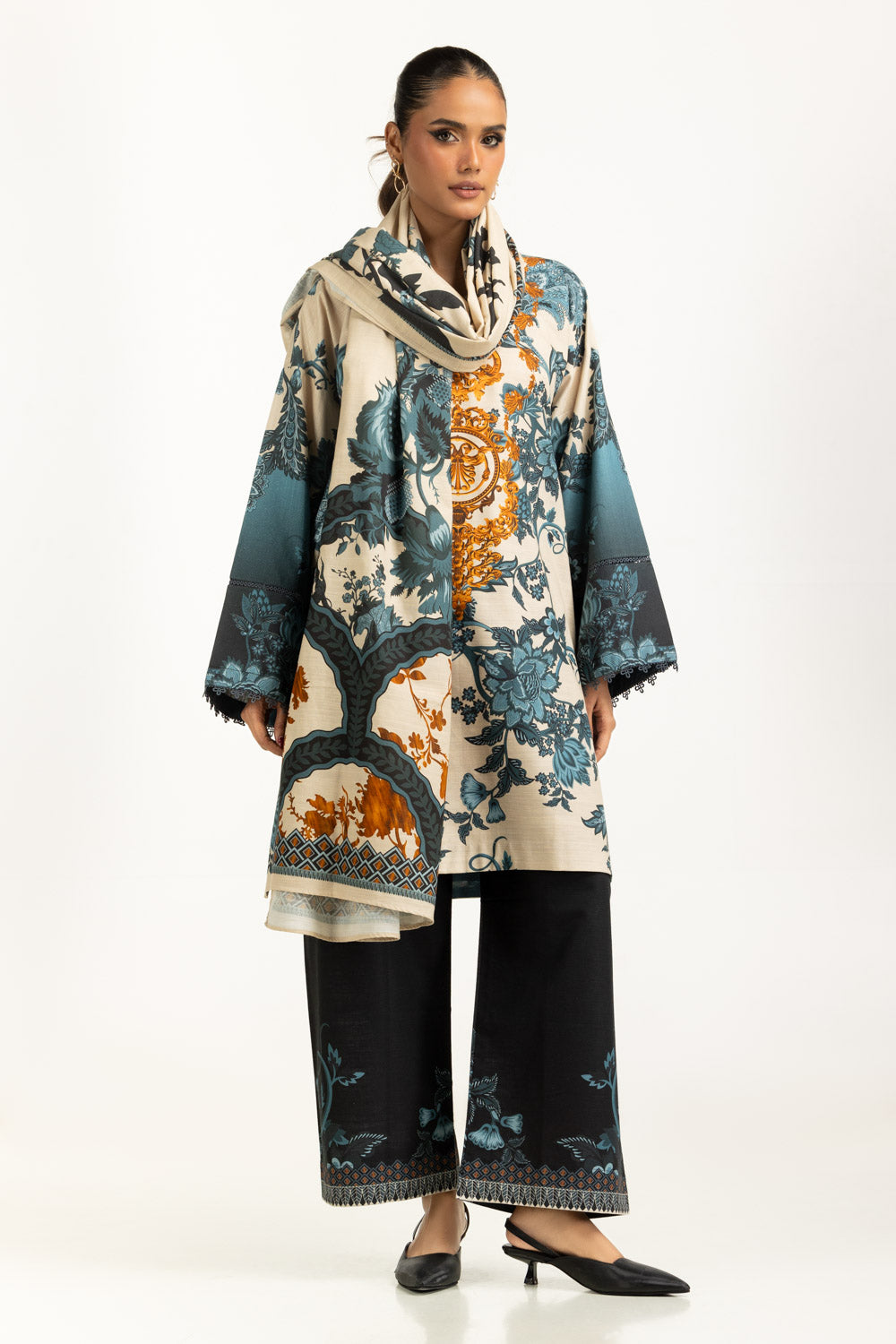 3Pc Khaddar Printed Suit