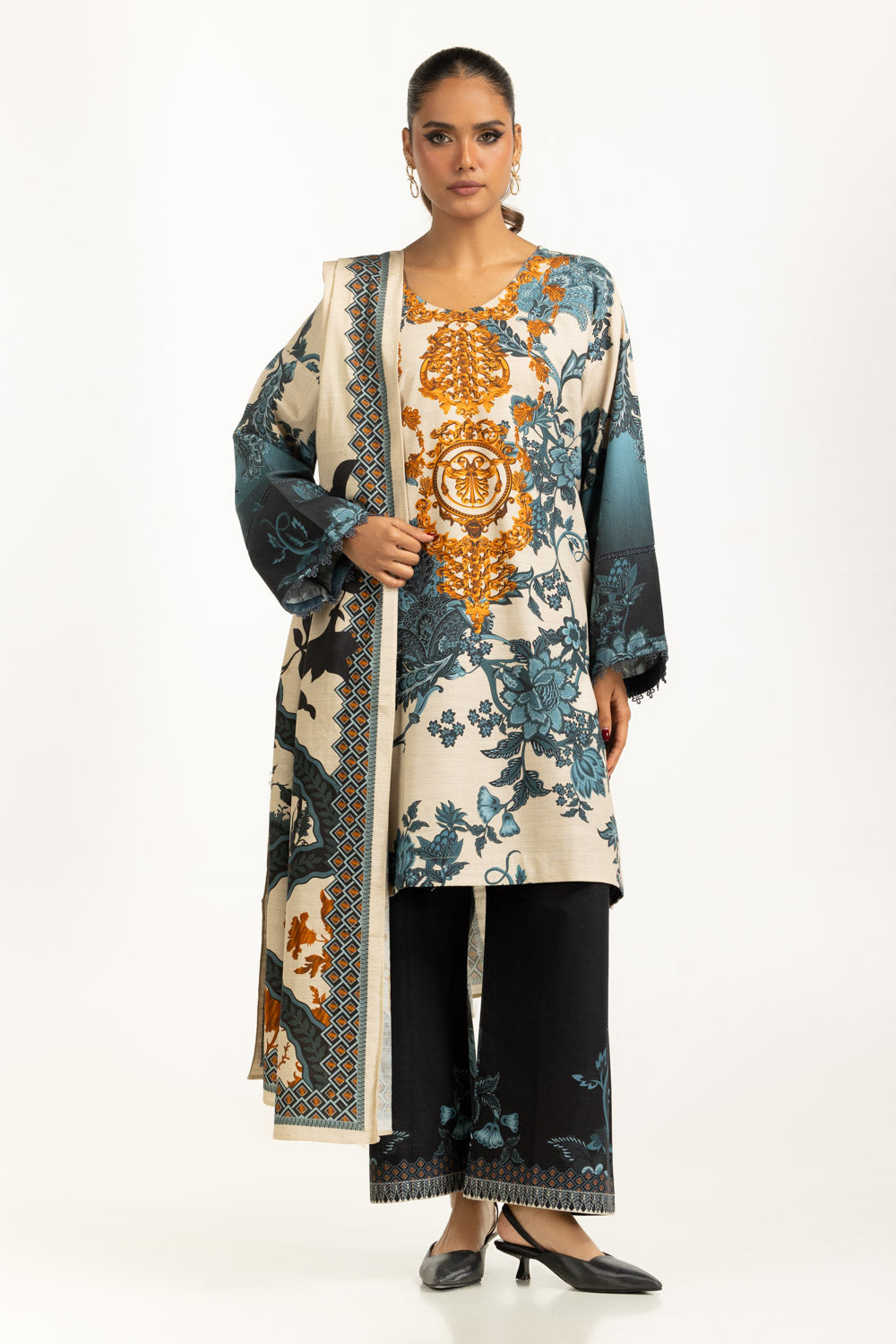 3Pc Khaddar Printed Suit