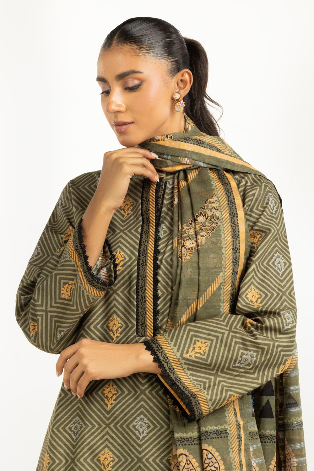 3Pc Khaddar Printed Suit