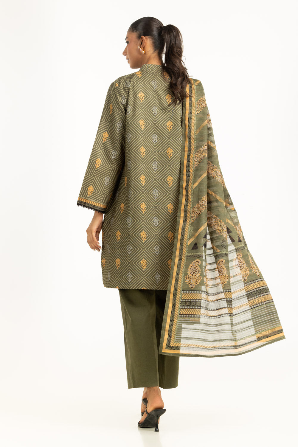 3Pc Khaddar Printed Suit