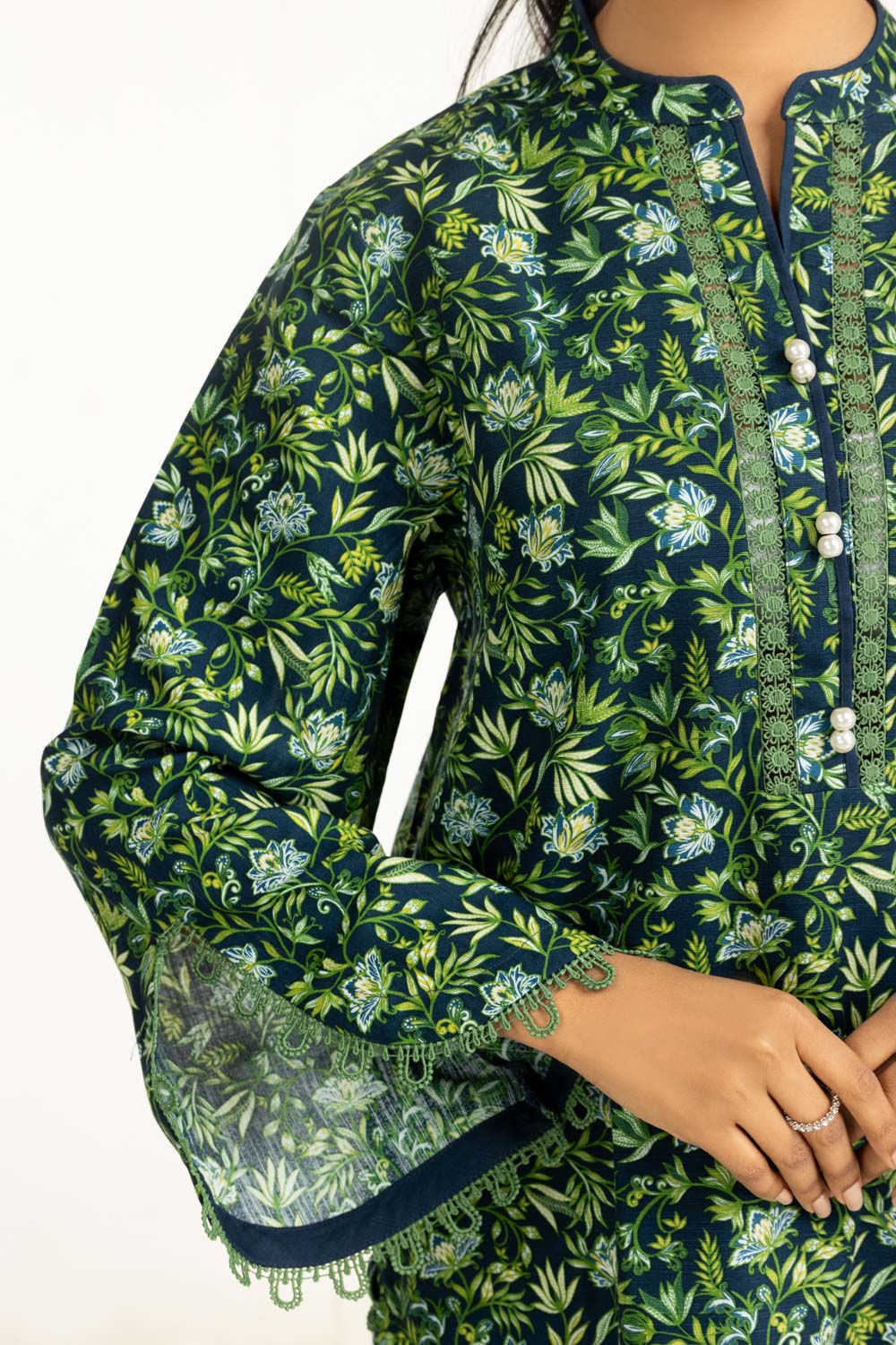 3Pc Khaddar Printed Suit