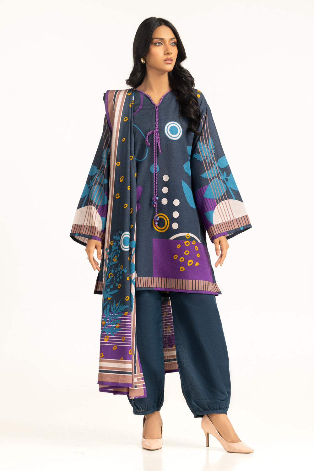 https://cdn.shopify.com/s/files/1/0706/3253/8159/files/3PCKhaddarPrintedSuitIUSTKSD-1372_front.jpg?v=1767002099