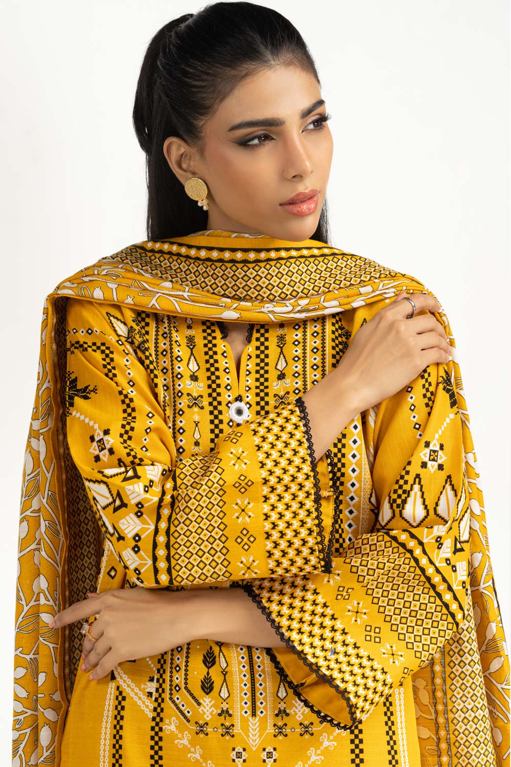 3Pc Khaddar Printed Suit