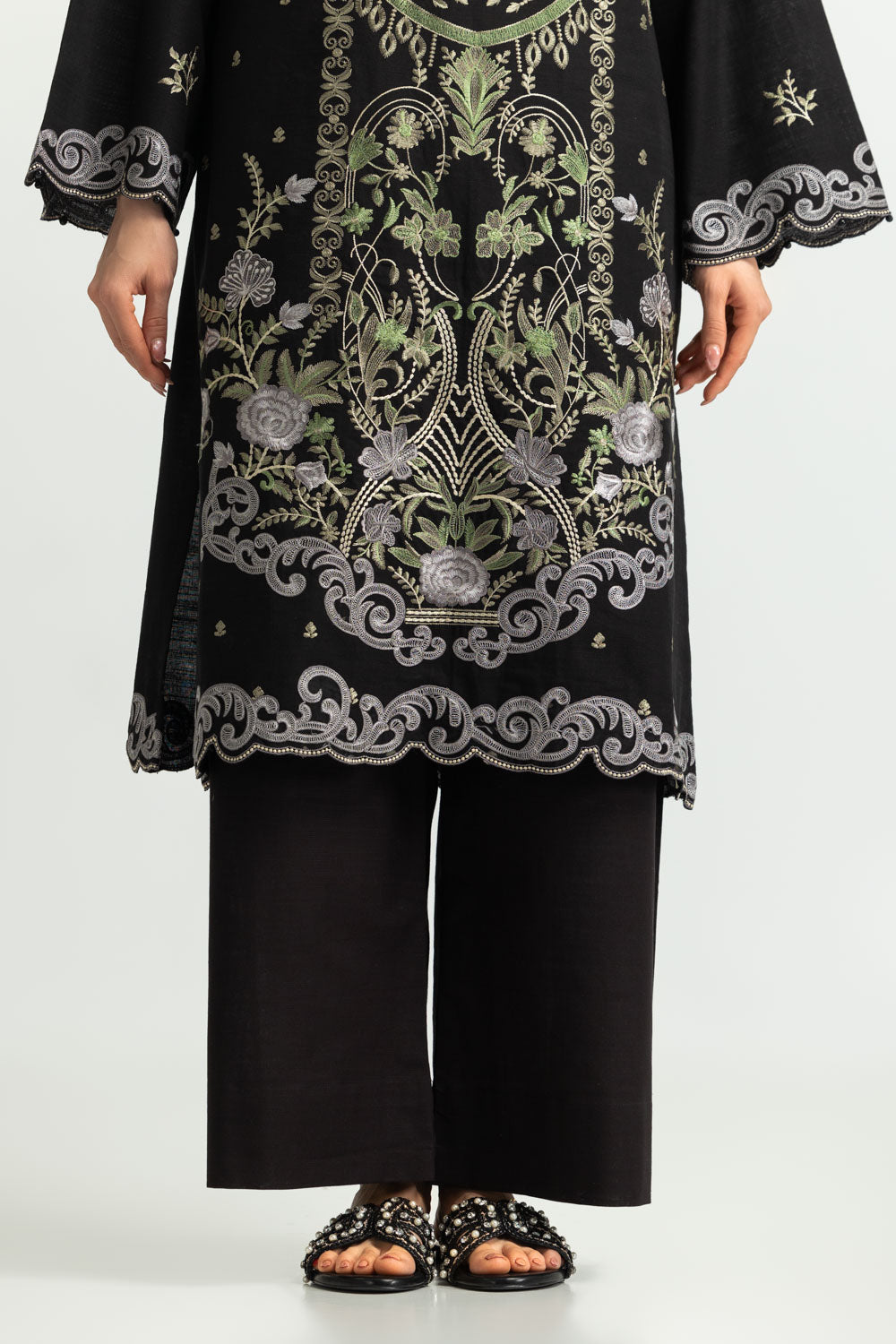 3PC Khaddar Slub Embroidered Suit