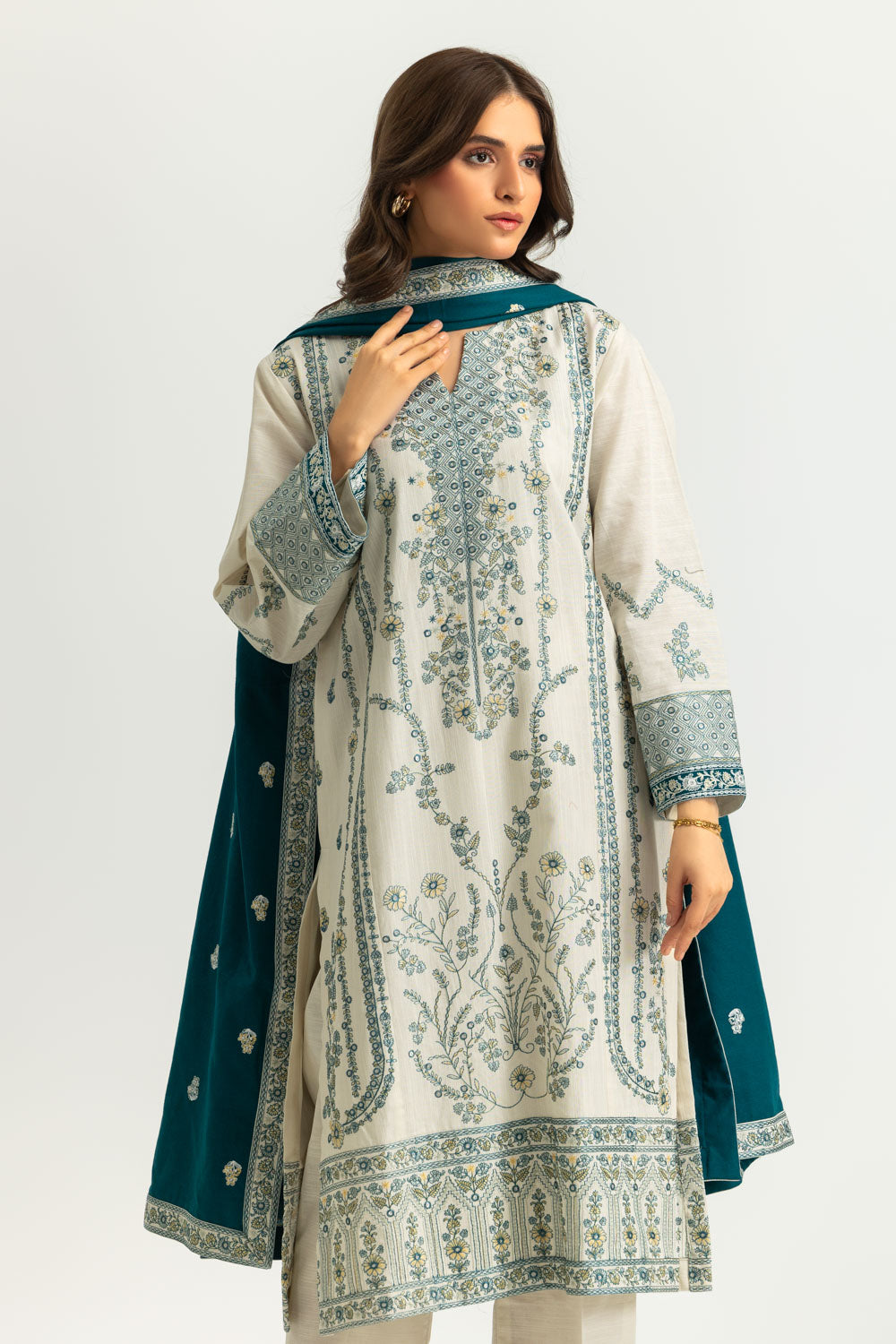 3PC Khaddar Slub Embroidered Suit