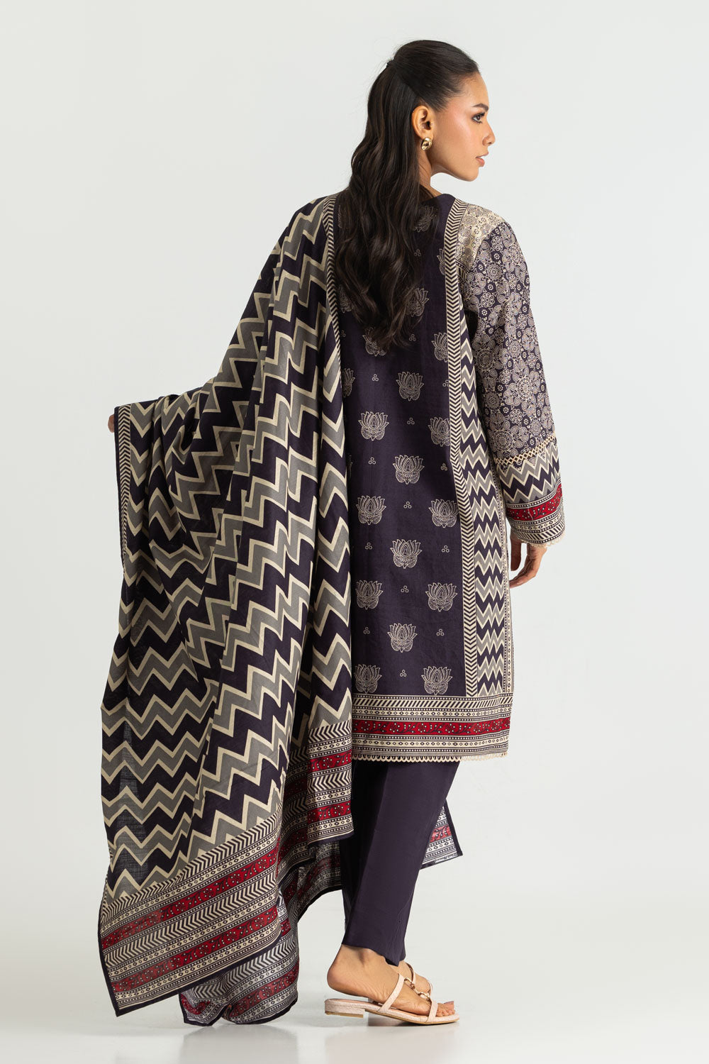 3PC Khaddar Slub Printed Suit