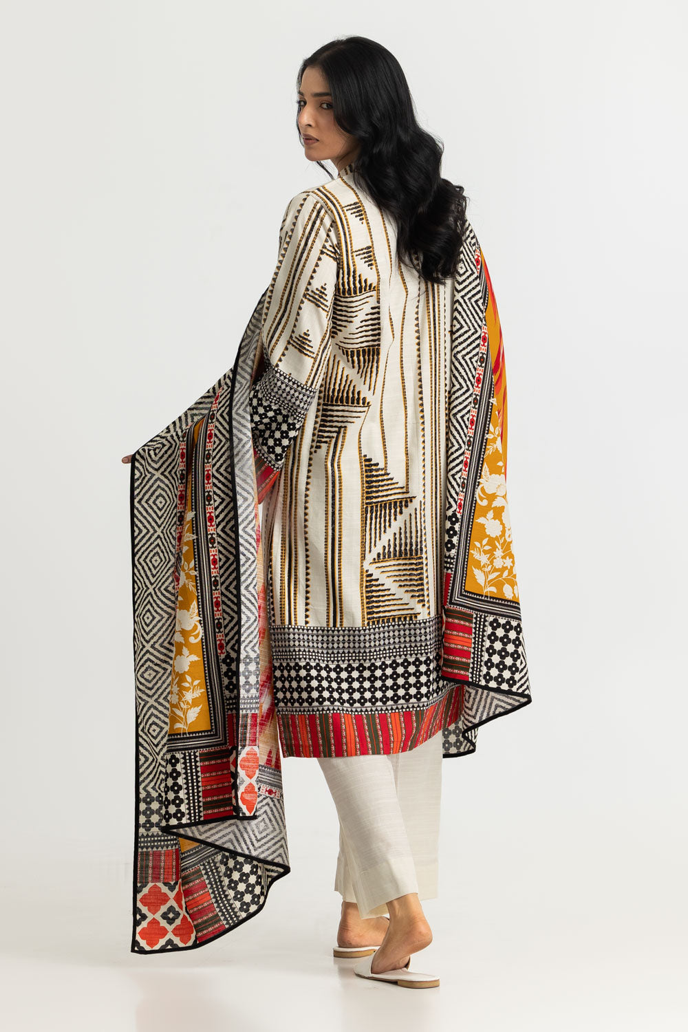 3PC Khaddar Slub Printed Suit