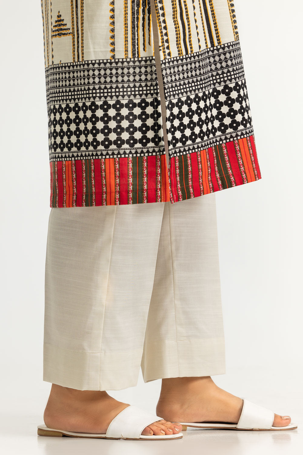 3PC Khaddar Slub Printed Suit