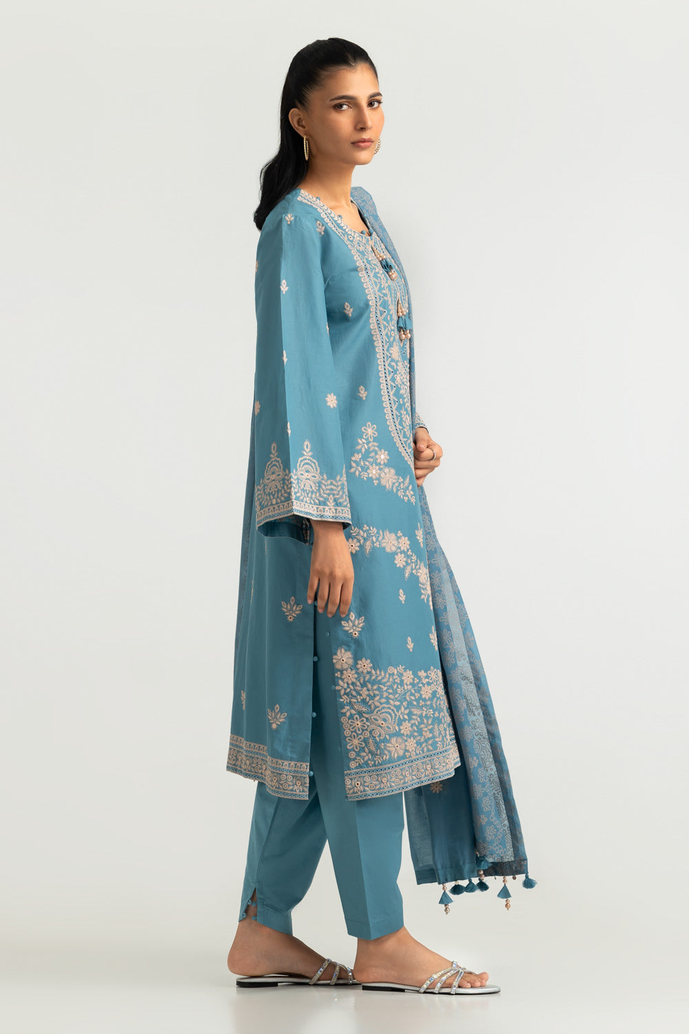 3PC Lawn Embroidered Suit