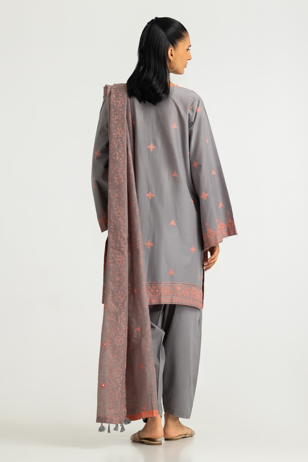3PC Lawn Embroidered Suit