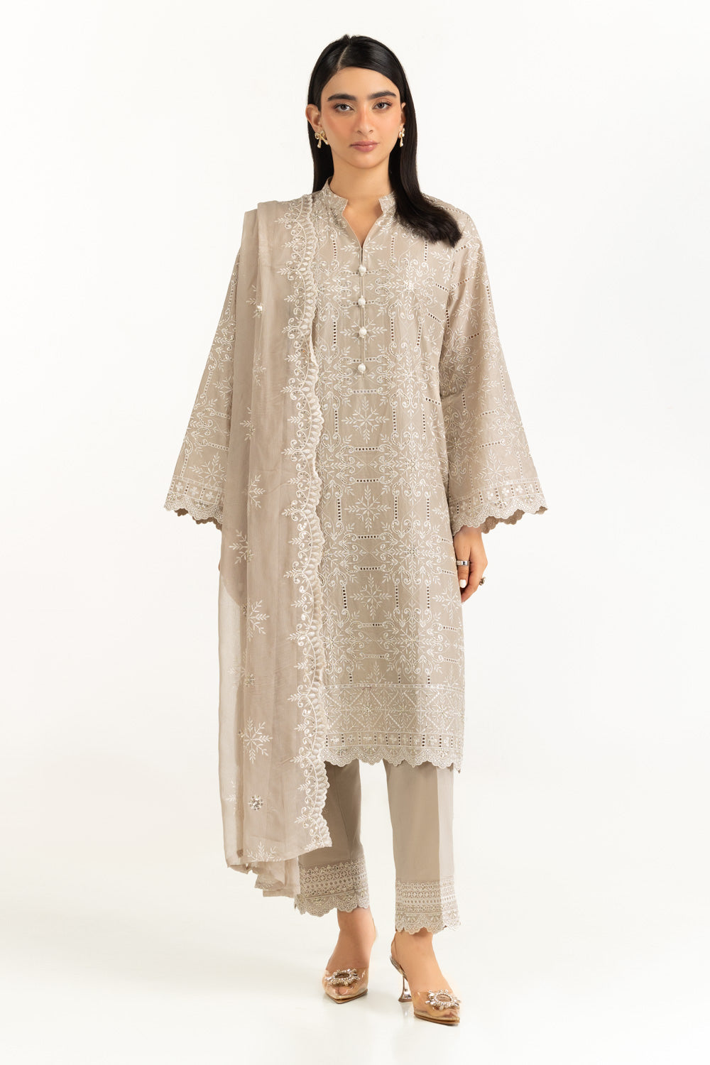 3Pc Lawn Embroidered Suit
