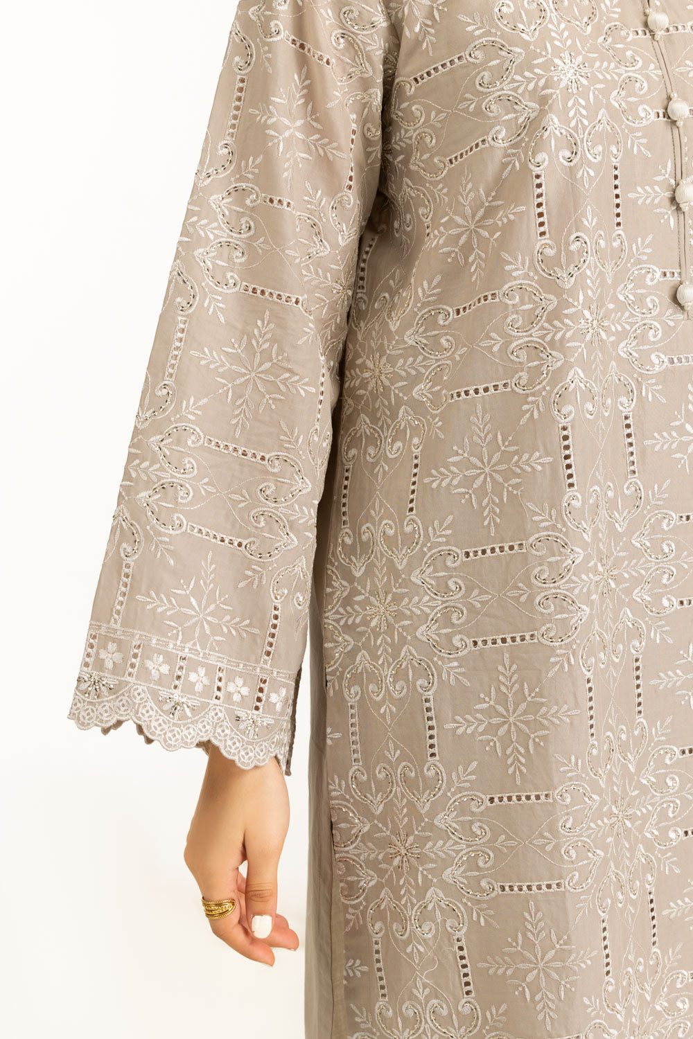 3Pc Lawn Embroidered Suit