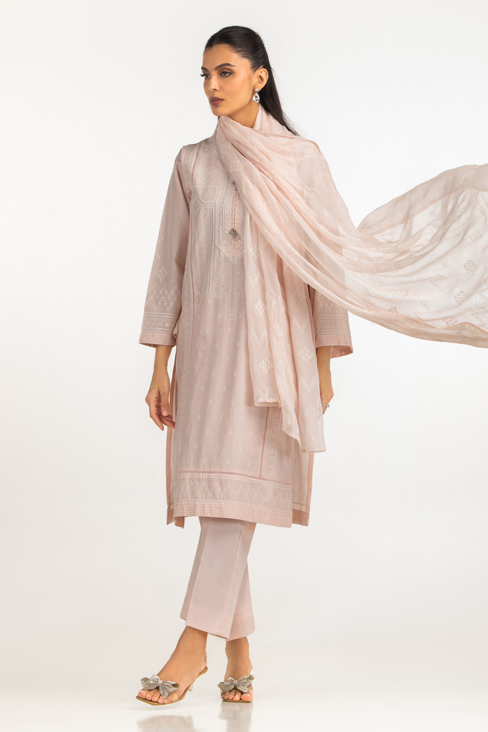 3Pc Lawn Embroidered Suit