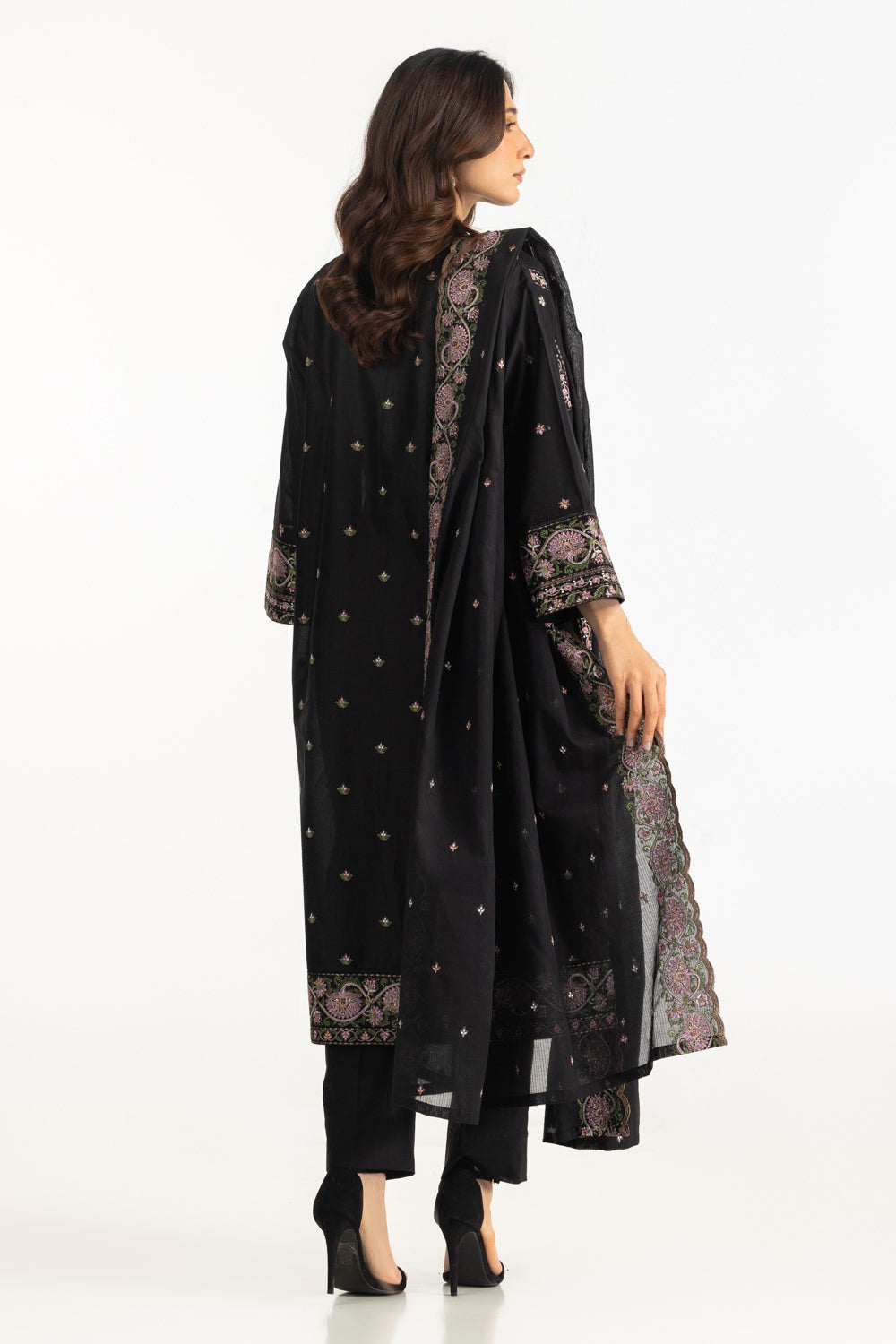 3PC Lawn Embroidered Suit