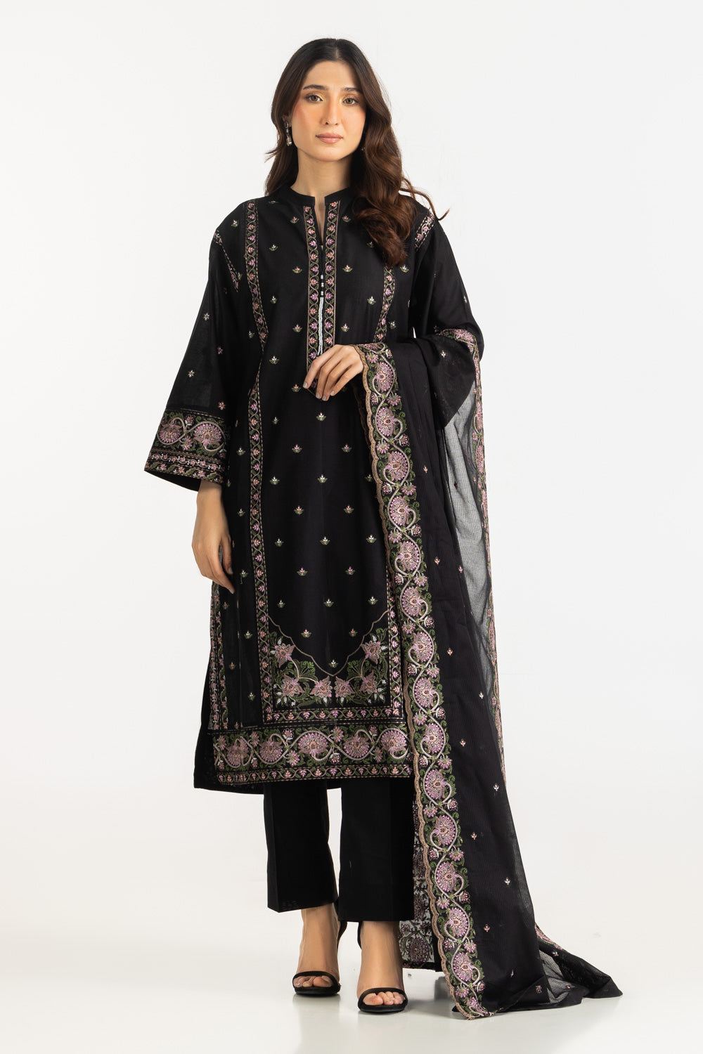 3PC Lawn Embroidered Suit