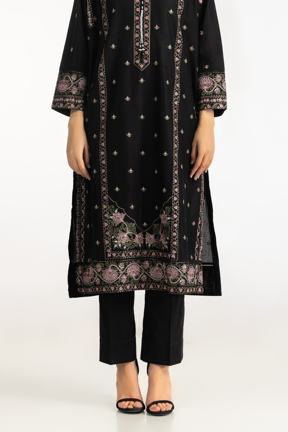 3PC Lawn Embroidered Suit