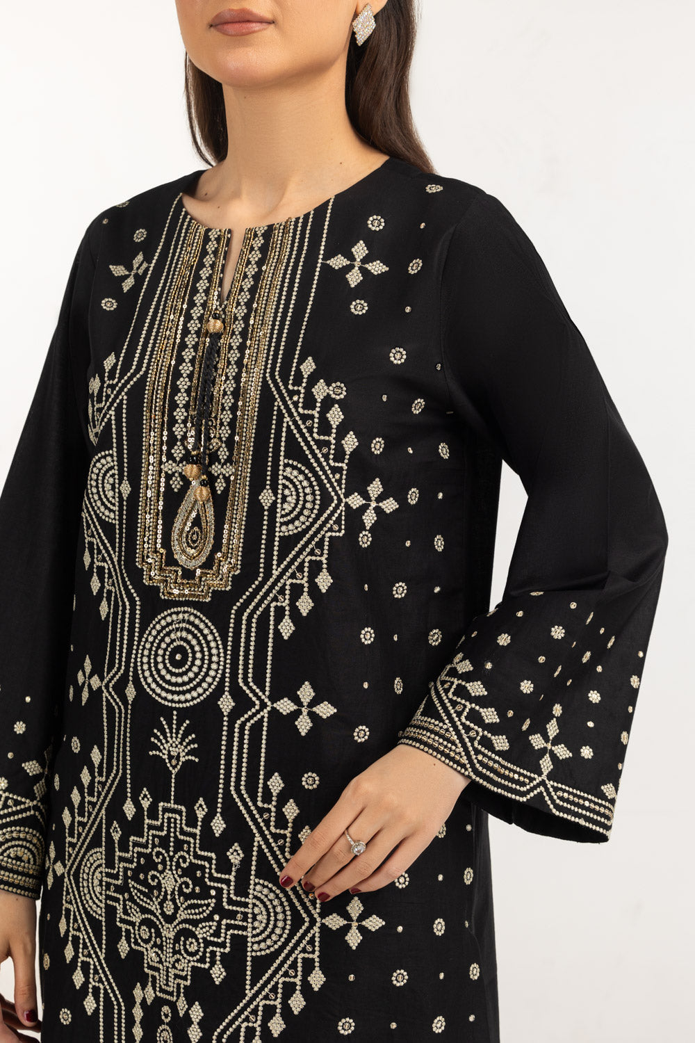 3Pc Lawn Embroidered Suit