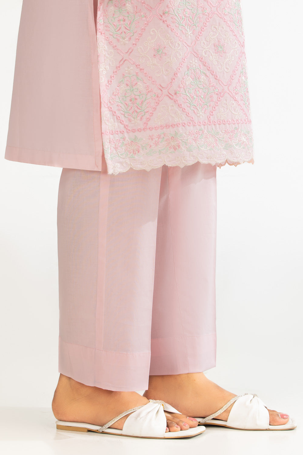 3PC Lawn Embroidered Suit