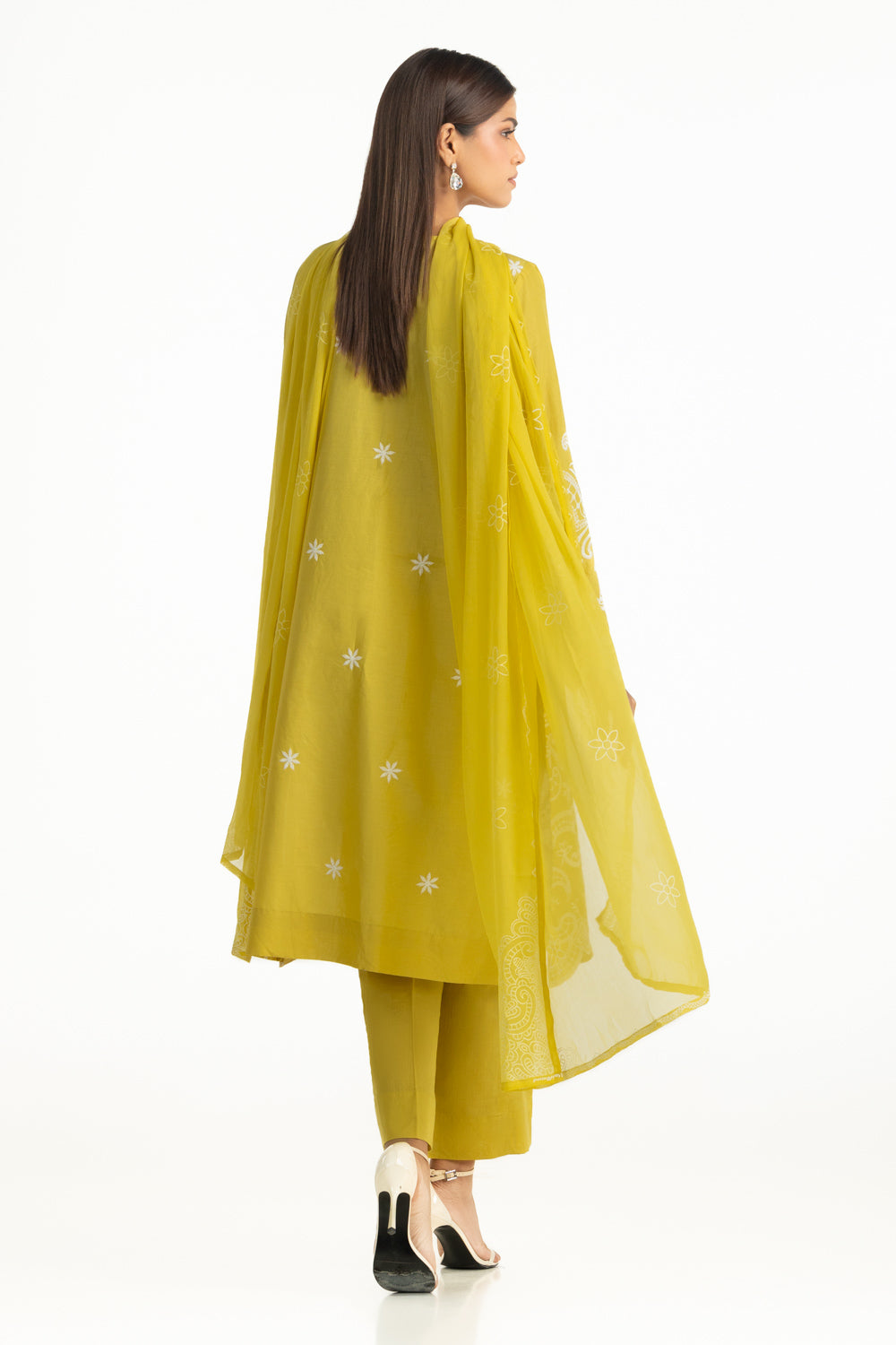 3Pc Lawn Embroidered Suit