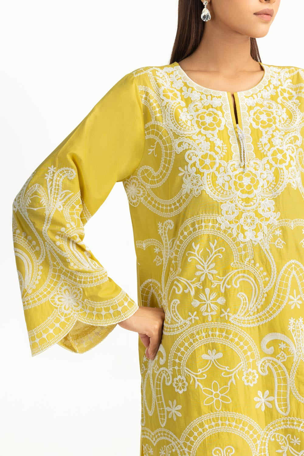 3Pc Lawn Embroidered Suit