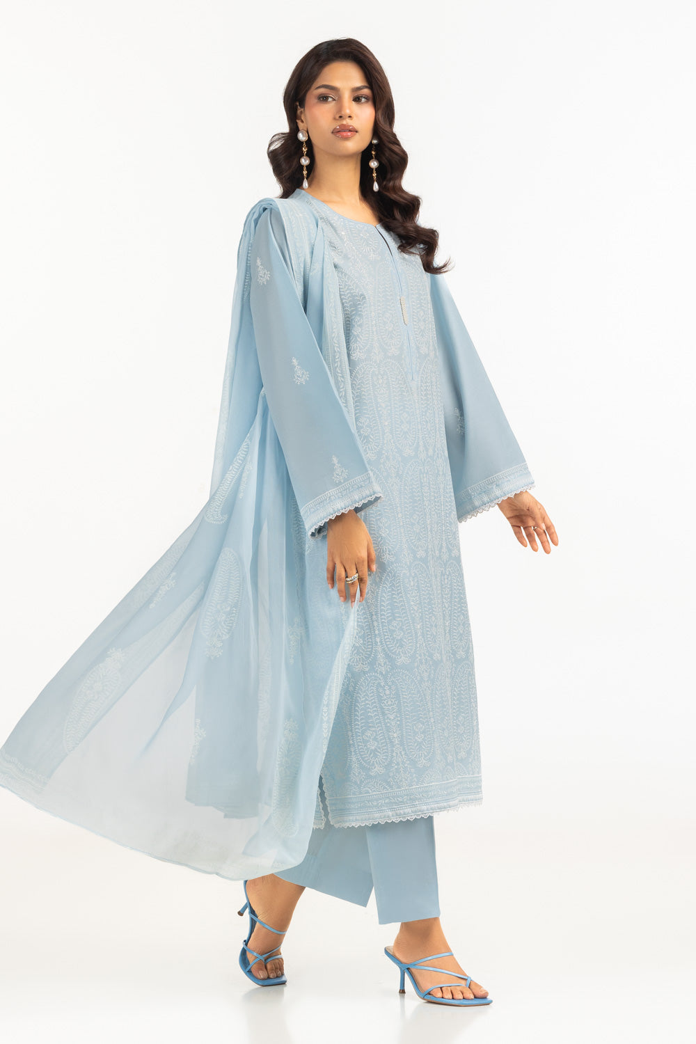 3Pc Lawn Embroidered Suit